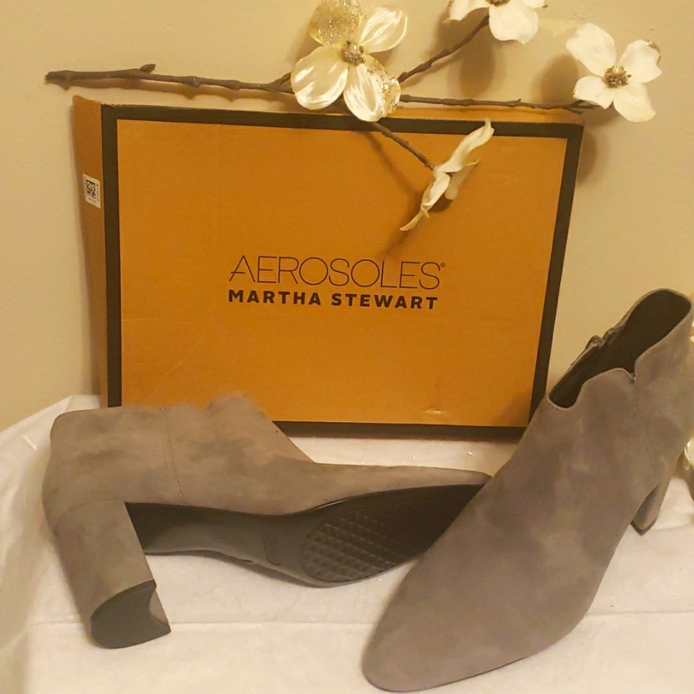 Gray Suede...say that twice..